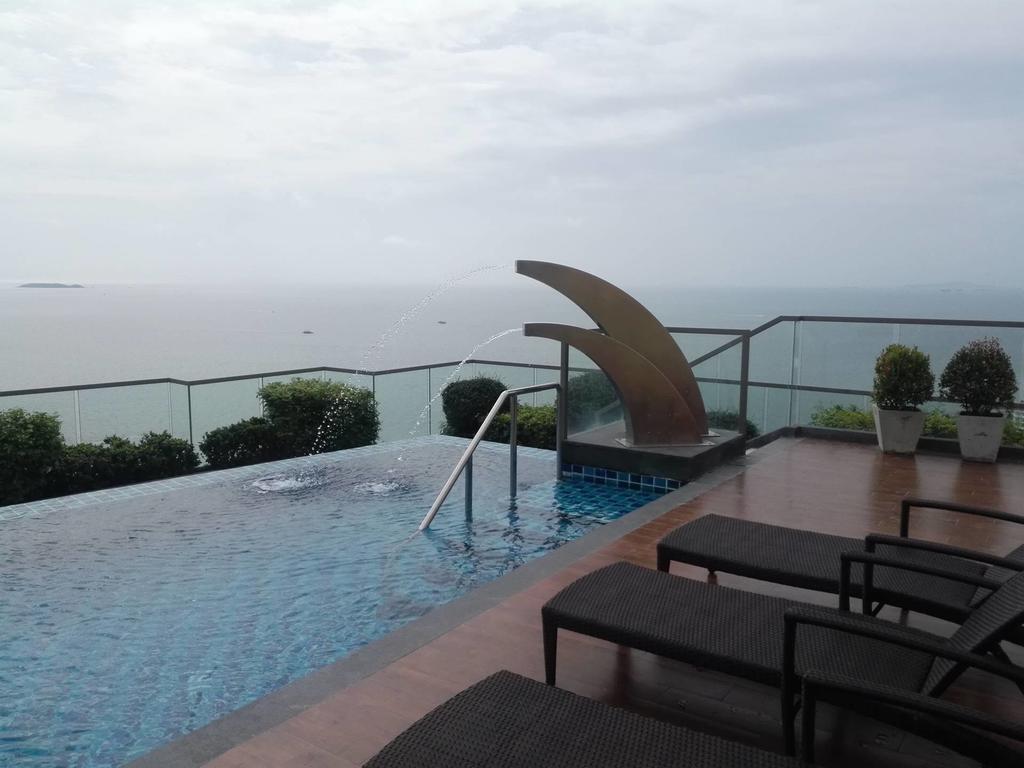 Peak Tower In Phatumnak Pattaya Εξωτερικό φωτογραφία