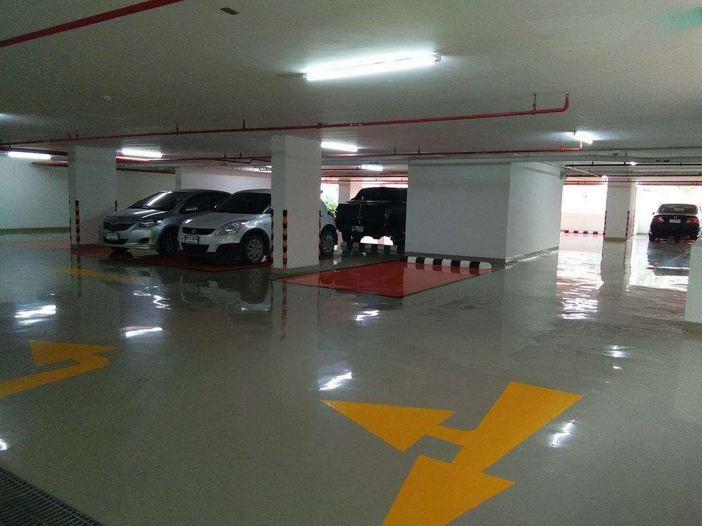 Peak Tower In Phatumnak Pattaya Εξωτερικό φωτογραφία